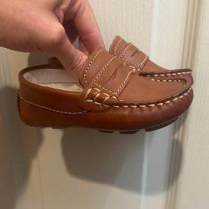 Kone loafers. Size 1. Excellent used condition. Smoke-free home. Color cognac.